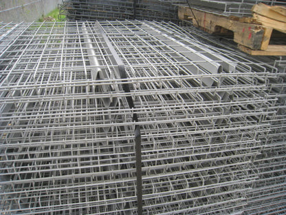 Wire Grid - Slotted